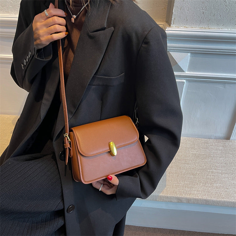 Timeless Charm: Discover Our Small Classic Style Handbag For Effortless Elegance