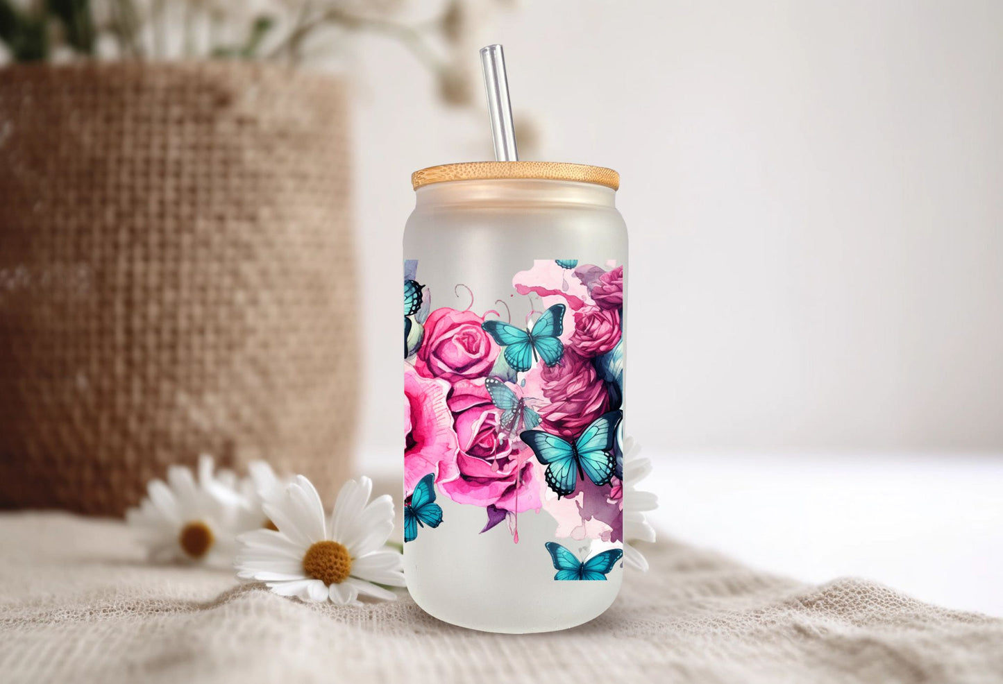Enjoy your favorite beverage in our Pretty Skeleton 16 oz Libbey Style Glass Cup with Bamboo lid and straw